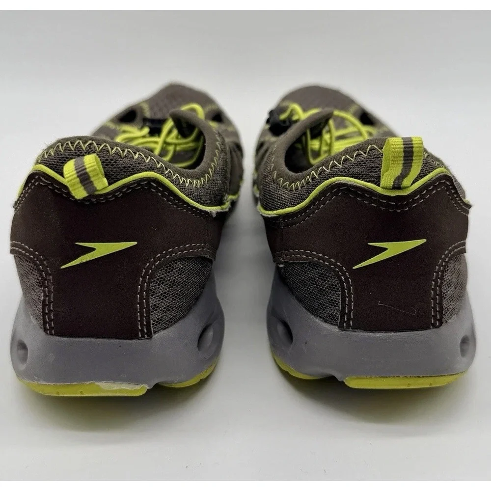 Speedo water shoes